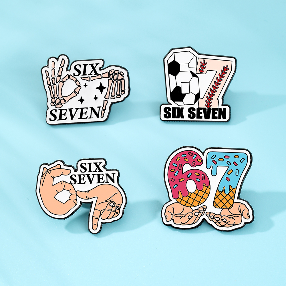 4pcs Set Cute Enamel Football  - Enamel Pin Set incelemesi ve fiyatı