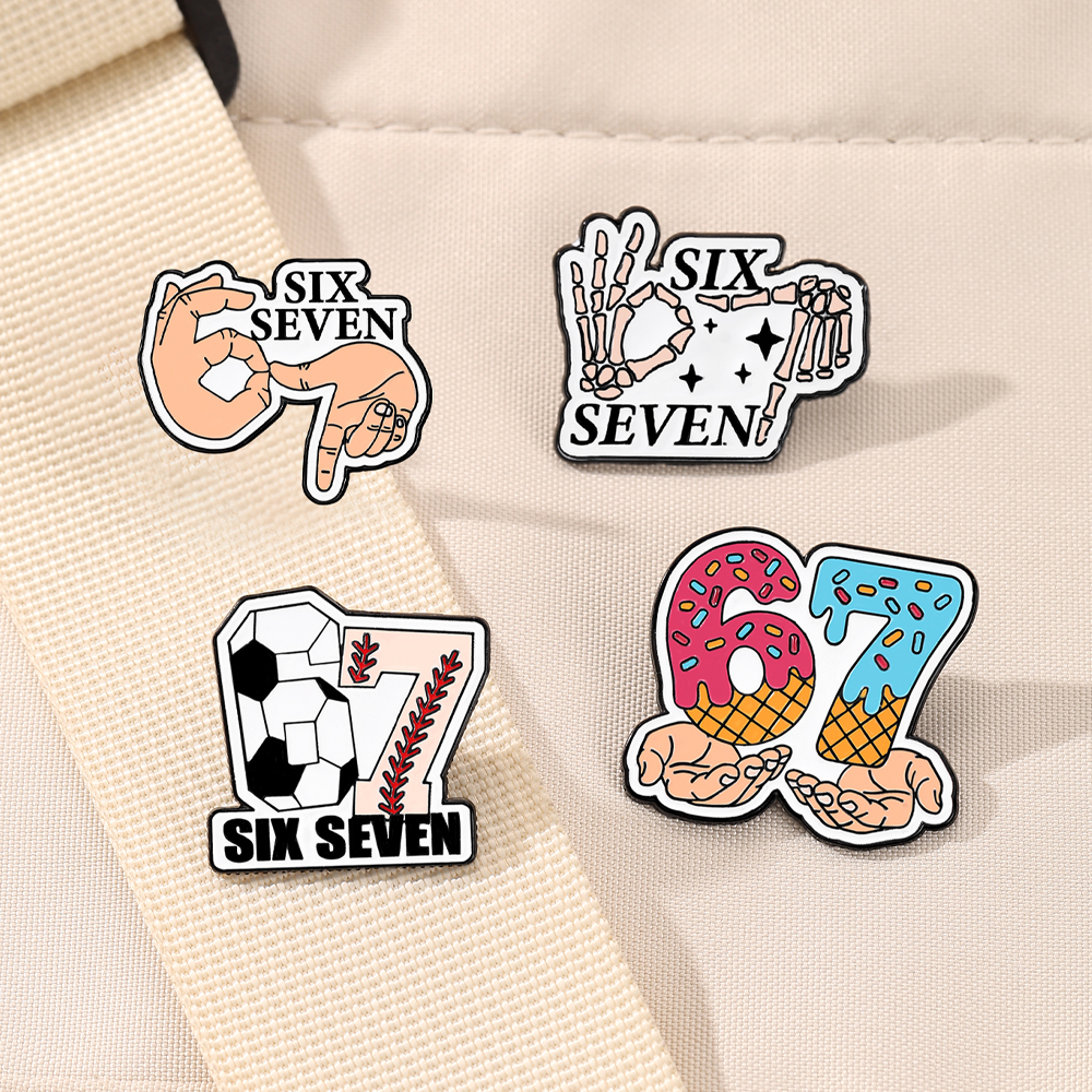 4pcs Set Cute Enamel Football  - Enamel Pin Set incelemesi ve fiyatı